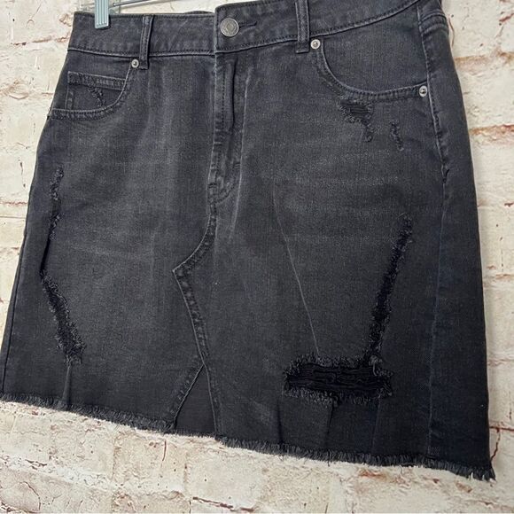 Wild Fable mini jean skirt distressed - Picture 3 of 6